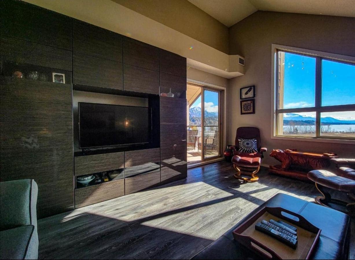 Mountain Getaway Condo - 5 Min Walk To The Beach! インヴァーミア エクステリア 写真