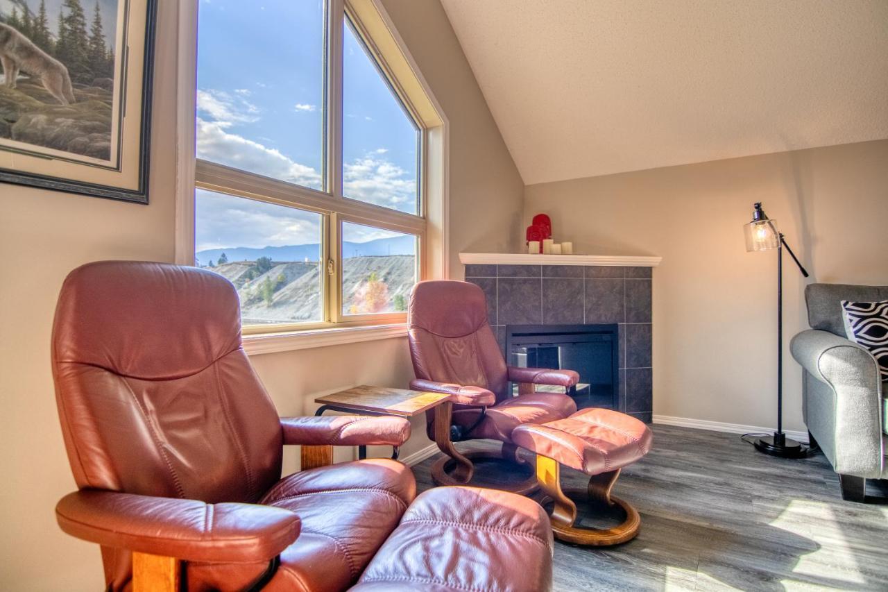 Mountain Getaway Condo - 5 Min Walk To The Beach! インヴァーミア エクステリア 写真