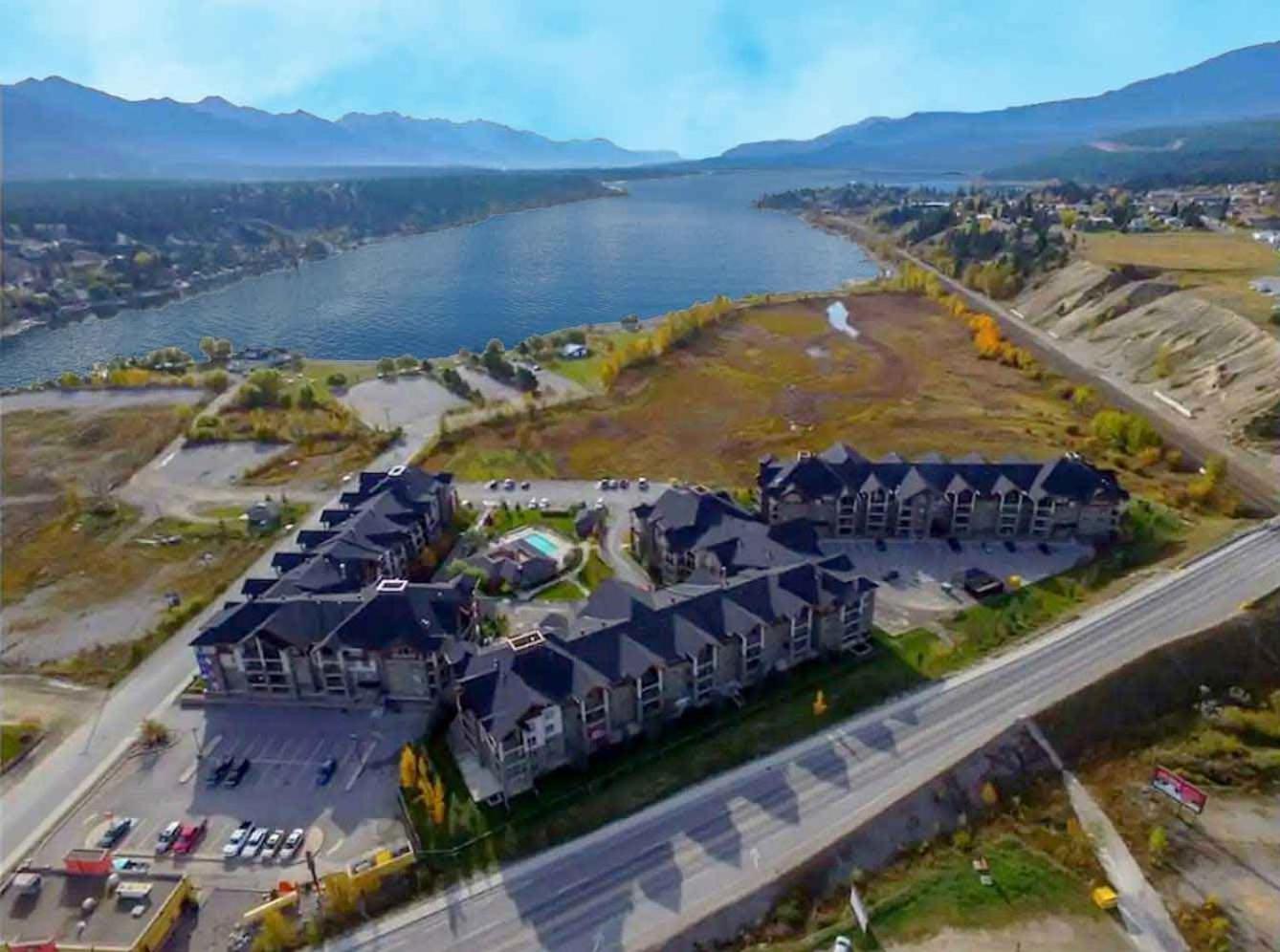 Mountain Getaway Condo - 5 Min Walk To The Beach! インヴァーミア エクステリア 写真
