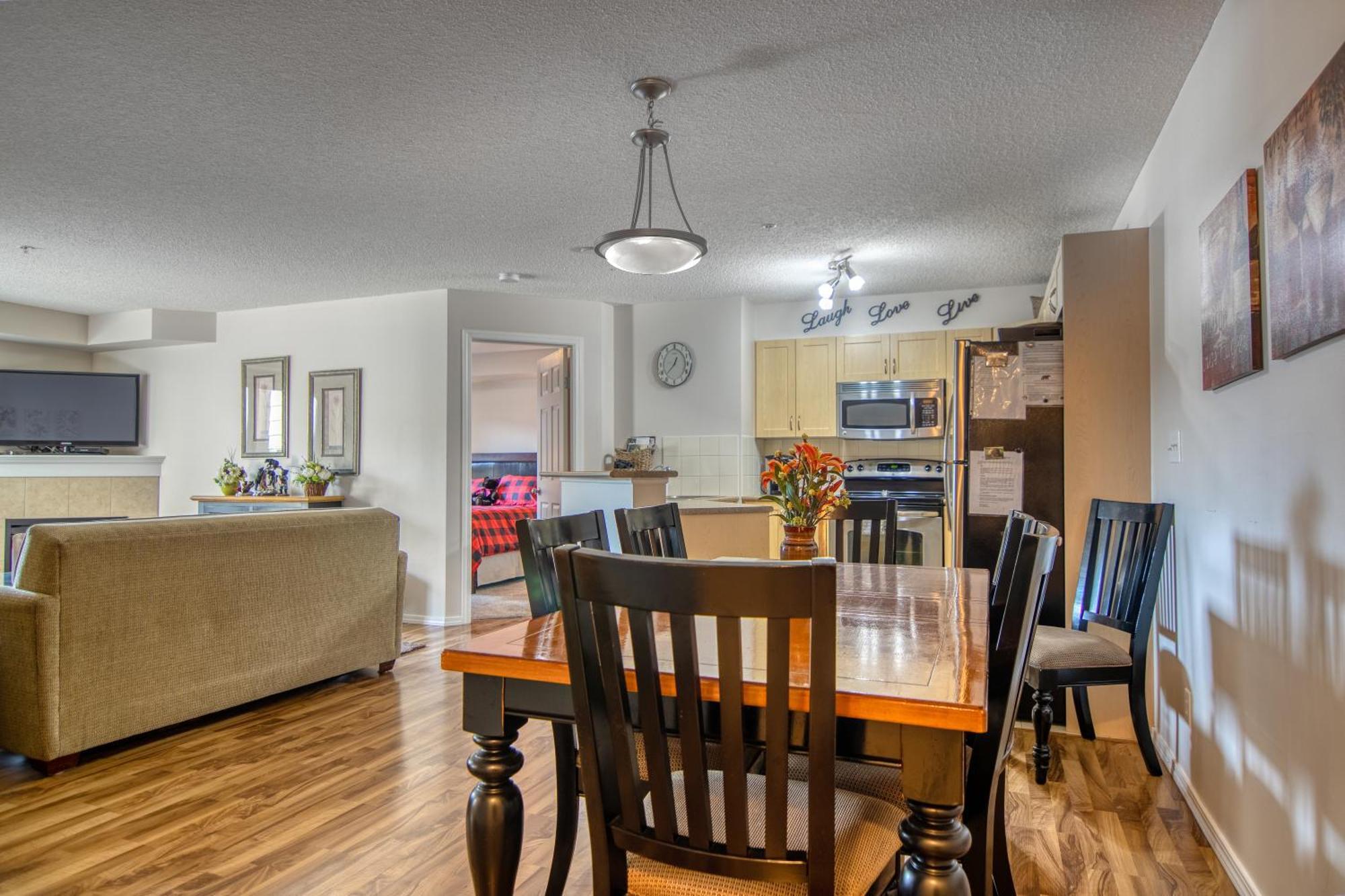 Mountain Getaway Condo - 5 Min Walk To The Beach! インヴァーミア エクステリア 写真